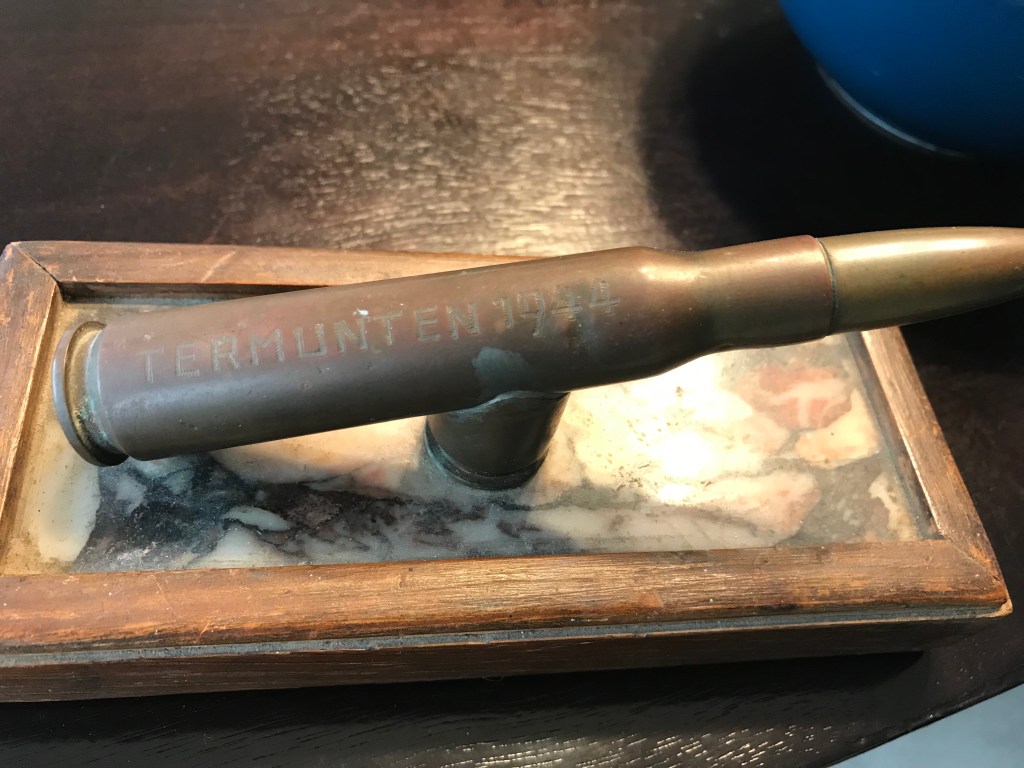 This image has an empty alt attribute; its file name is shellcasingtermunten.jpg