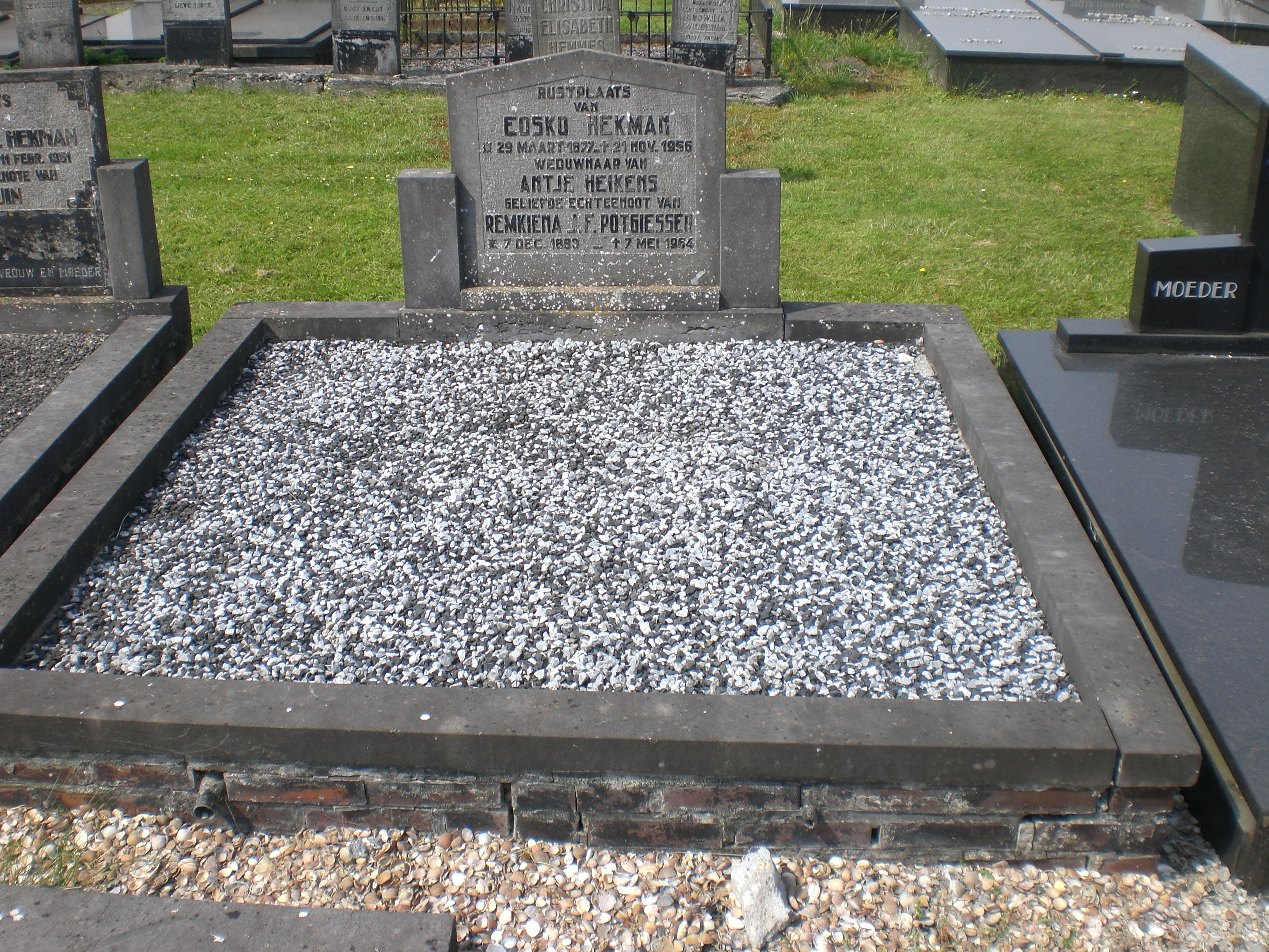 Grafsteen Opa en Oma Hekman